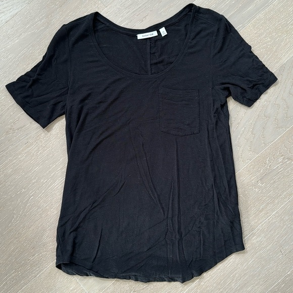 Black Babaton tshirt- knit like material with stretch - Picture 1 of 2